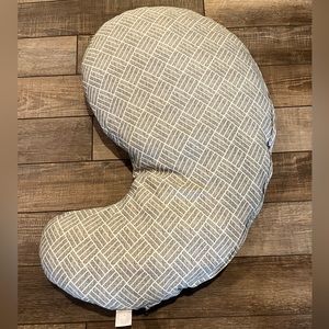 Boppy Cuddle Pillow with removable cover - Gray basket weave